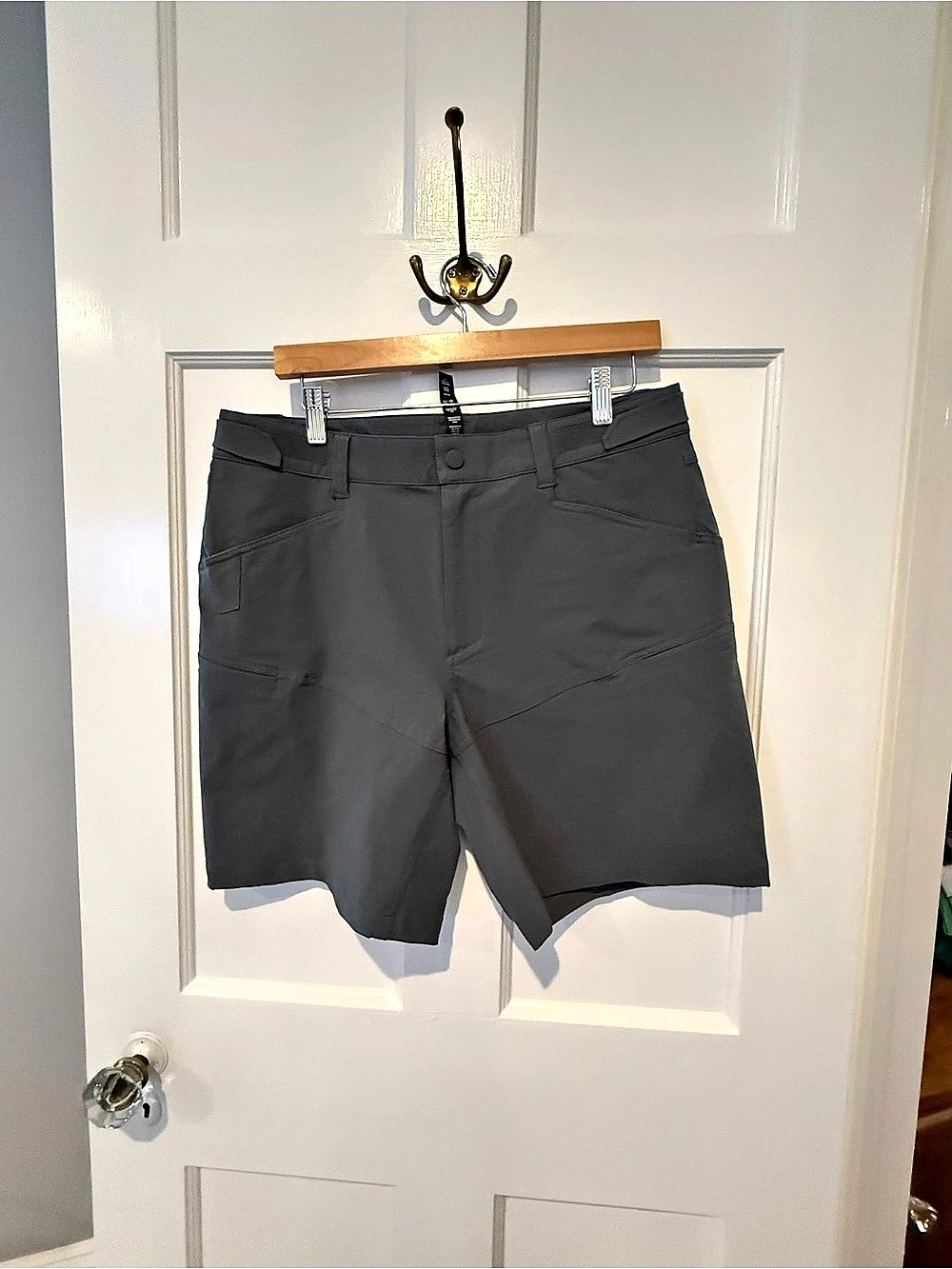 Ten Thousand TACTICAL UTILITY SHORTS Iron Gray NWT Size 32